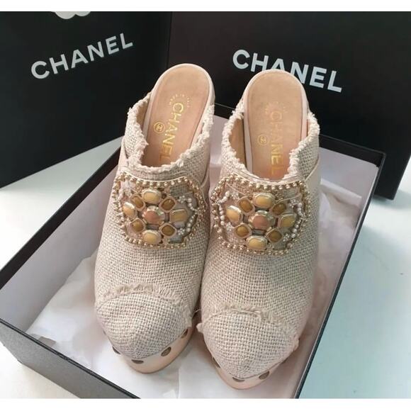 Chanel Shoe Platform Clog Limited Edition Jewel Hardware Sz 39.5 - Picture 1 of 10